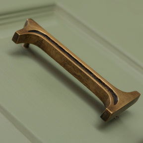 Premium Floating Engraved House Numbers in Heritage Finish 0-9 - Brass bee