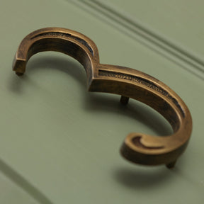 Premium Floating Engraved House Numbers in Heritage Finish 0-9 - Brass bee