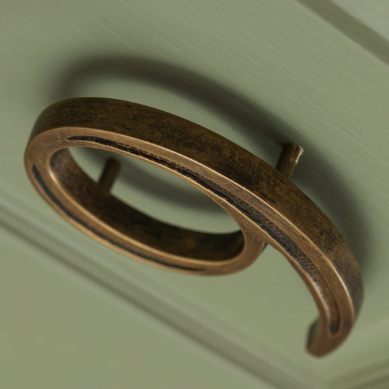 Premium Floating Engraved House Numbers in Heritage Finish 0-9 - Brass bee