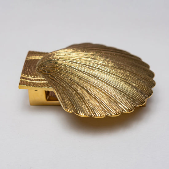 Brass Shell Door Knocker - Brass Finish - Brass bee