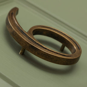 Premium Floating Engraved House Numbers in Heritage Finish 0-9 - Brass bee