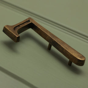 Premium Floating Engraved House Numbers in Heritage Finish 0-9 - Brass bee