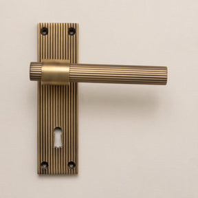 Antique Brass Straight Knurled Lever Handles - Solid Brass - Brass bee