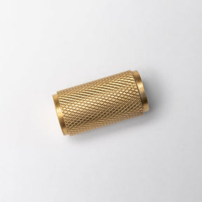Solid Brass Curved Knurled Kitchen Pull Handles & Knobs - Brass bee