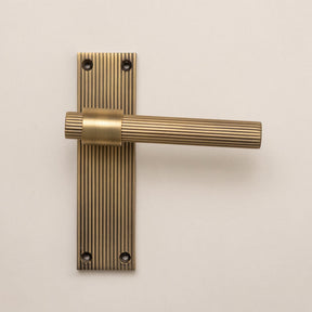 Antique Brass Straight Knurled Lever Handles - Solid Brass - Brass bee