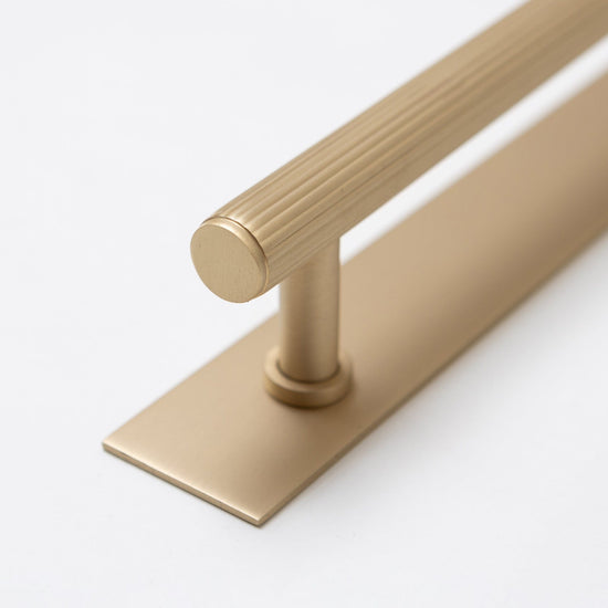 Solid Brass Straight Knurled Kitchen Pull Handles & Knobs - Satin Brass Finish - Brass bee