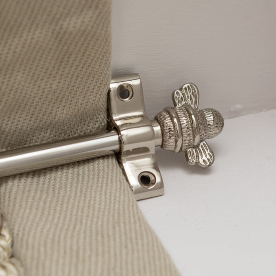 Nickel Stair Rods with Brass Bee Finials - 900mm - Brass bee