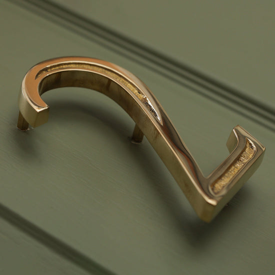 Premium Floating Engraved House Numbers in Polished Brass Finish 0-9 - Brass bee