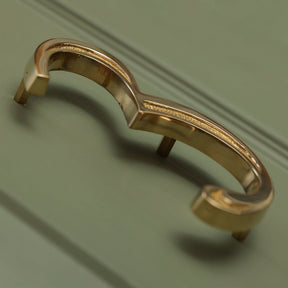 Premium Floating Engraved House Numbers in Polished Brass Finish 0-9 - Brass bee