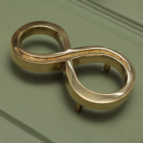 Premium Floating Engraved House Numbers in Polished Brass Finish 0-9 - Brass bee