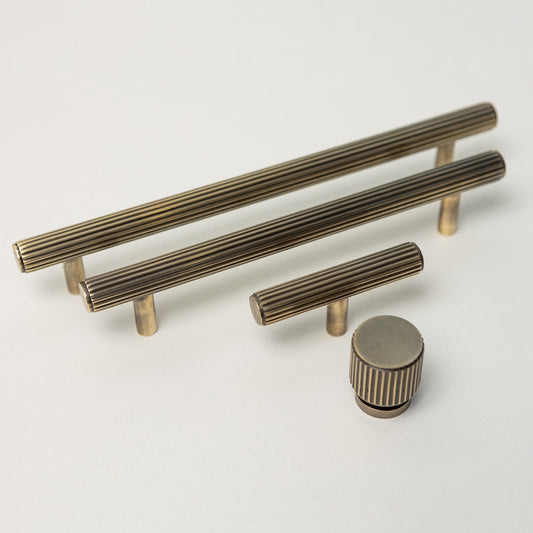 Solid Brass Straight Knurled Kitchen Pull Handles & Knobs - Antique Brass Finish