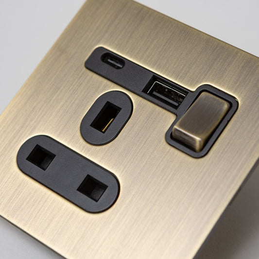 Single 13A Switched Socket with USB A & C in Antique Brass – Brass Bee
