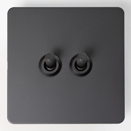 Straight Knurled 2 Gang Intermediate Toggle Switch – Black