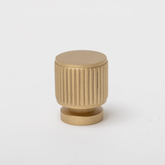 Solid Brass Straight Knurled Kitchen Pull Handles & Knobs - Satin Brass Finish - Brass bee