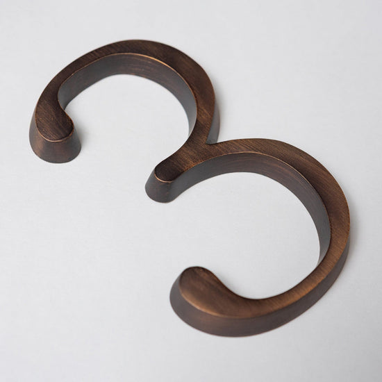 Premium Floating Plain House Numbers in Oiled Bronze Finish 0-9 - Brass bee
