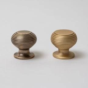 Solid Brass Kitchen Beehive Cabinet Knobs 30mm - Brass bee