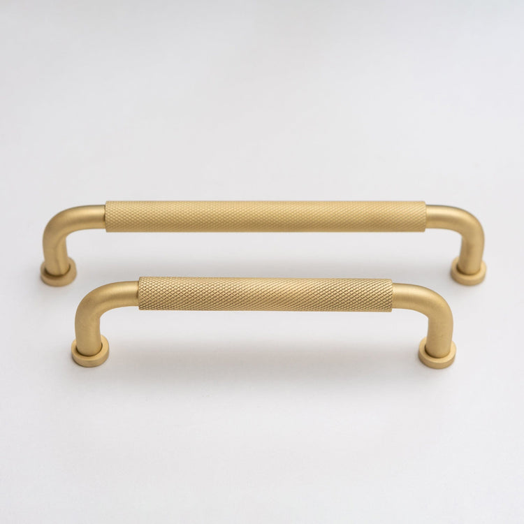 Solid Brass Curved Knurled Kitchen Pull Handles & Knobs