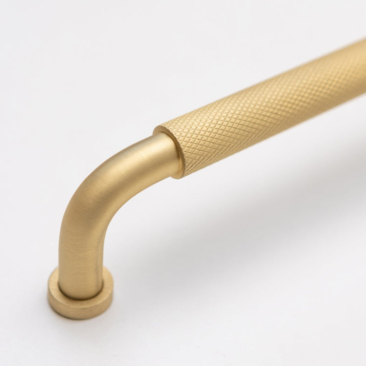 Solid Brass Curved Knurled Kitchen Pull Handles & Knobs