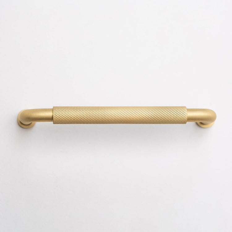 Solid Brass Curved Knurled Kitchen Pull Handles & Knobs