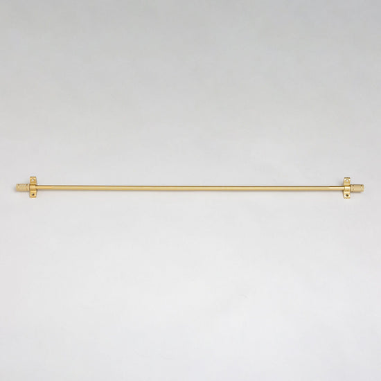 Knurled Stair Rods with Piston Finials - 725mm - Brass bee