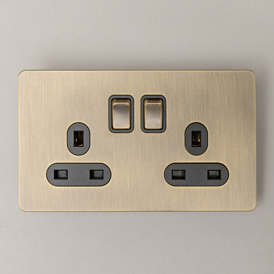 Antique Brass Switches and Sockets - Straight Knurled Design - Brass bee