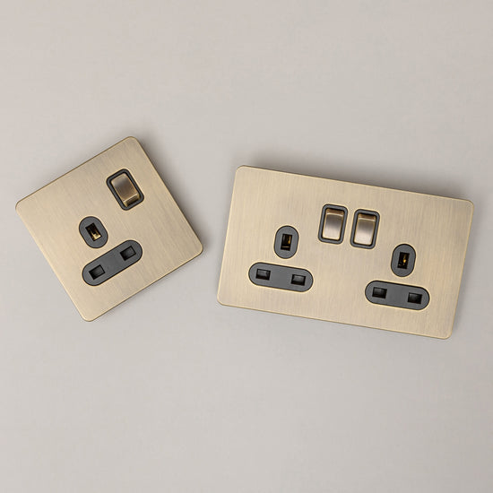 Antique Brass Switches and Sockets - Straight Knurled Design - Brass bee