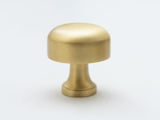 Brass castle cabinet knob - Brass bee