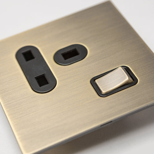 J-Series Single 13A Switched Socket in Antique Brass – Brass Bee