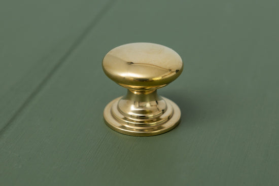 VESTALIS Solid Brass Victorian Cabinet Knobs and Round Cup Pulls - Brass bee
