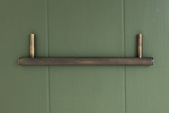 APIDAE Solid Brass Knurled Pull Handles & Knobs - Antique Brass - Brass bee