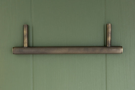 APIDAE Solid Brass Knurled Pull Handles & Knobs - Antique Brass - Brass bee