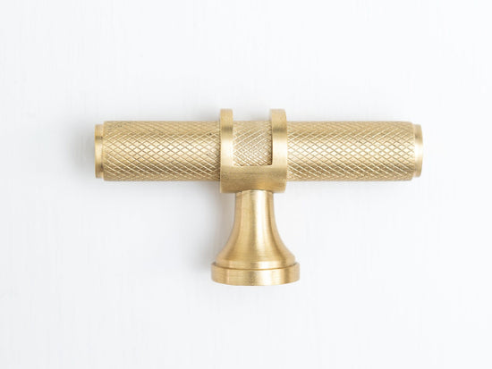 Solid Brass Knurled Kitchen Pull Handles & Knobs - Brass bee