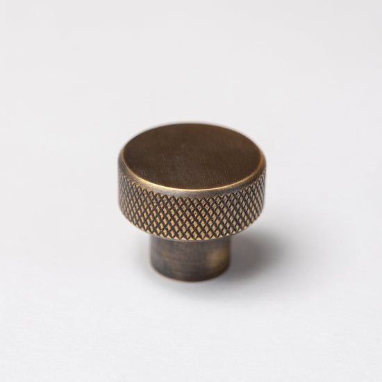 Solid Brass Knurled Kitchen Pull Handles & Knobs - Antique Brass - Brass bee