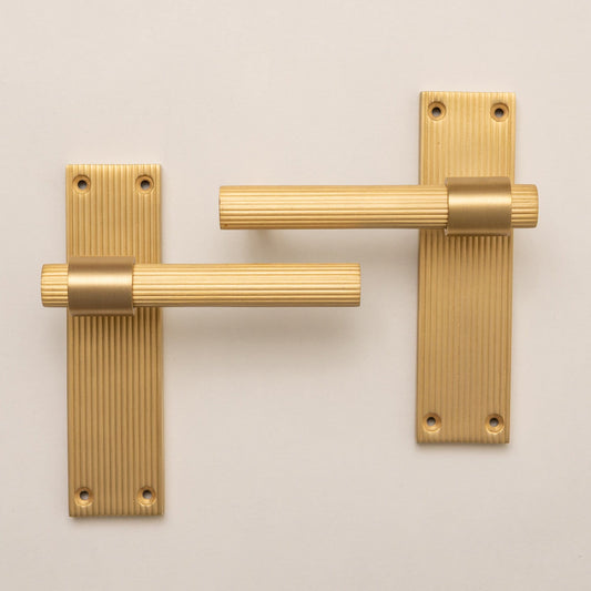 Satin Brass Straight Knurled Lever Handles - Solid Brass - Brass bee