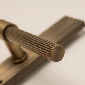 Antique Brass Straight Knurled Lever Handles - Solid Brass - Brass bee
