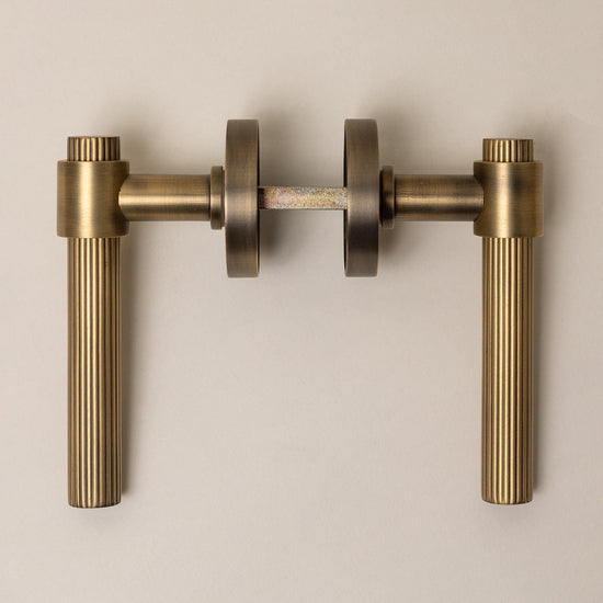 Antique Brass Straight Knurled Lever Handles - Solid Brass - Brass bee