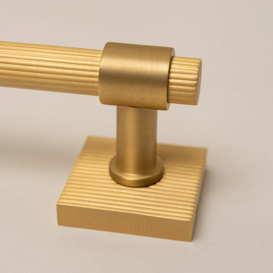Satin Brass Straight Knurled Lever Handles - Solid Brass - Brass bee