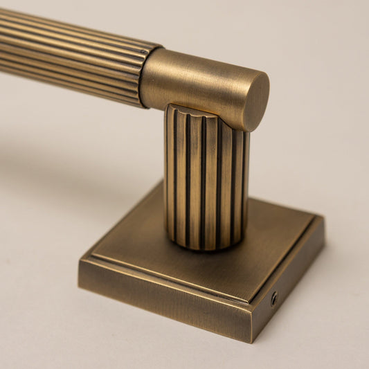 Antique Brass Straight Knurled Lever Handles - Solid Brass - Brass bee