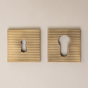 Antique Brass Straight Knurled Lever Handles - Solid Brass - Brass bee
