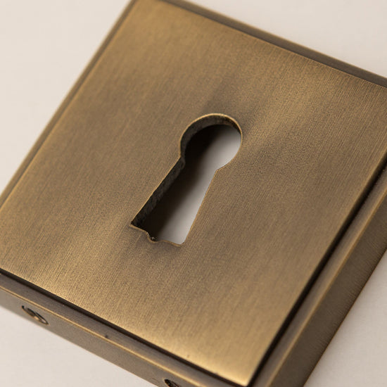 Antique Brass Straight Knurled Lever Handles - Solid Brass - Brass bee