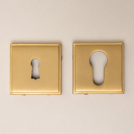 Satin Brass Straight Knurled Lever Handles - Solid Brass - Brass bee