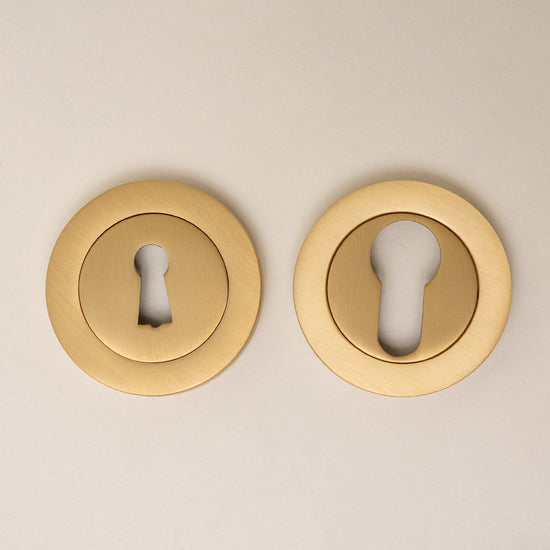 Satin Brass Straight Knurled Lever Handles - Solid Brass - Brass bee