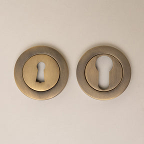 Antique Brass Straight Knurled Lever Handles - Solid Brass - Brass bee