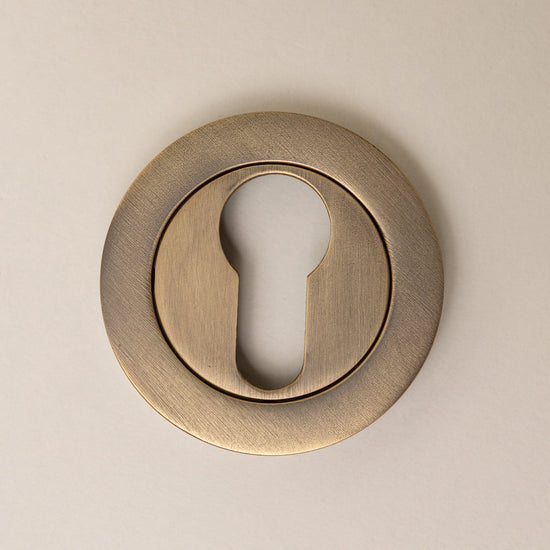 Antique Brass Straight Knurled Lever Handles - Solid Brass - Brass bee