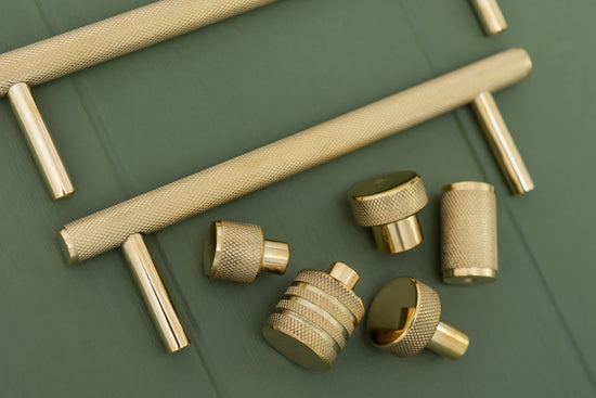 Solid Brass Knurled Kitchen Pull Handles & Knobs - Polished Brass - Brass bee