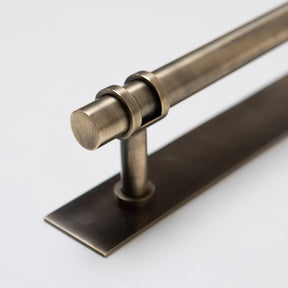 Solid Brass Plain Kitchen Pull Handles & Knobs - Brass bee