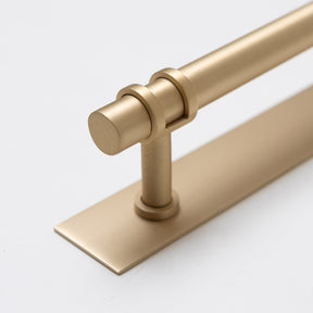 Solid Brass Plain Kitchen Pull Handles & Knobs - Brass bee