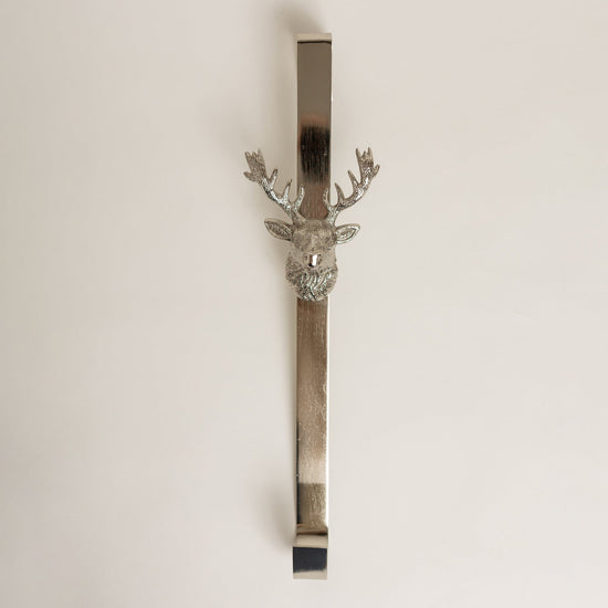Highland Stag Chrome Silver Finish Wreath Hanger - Brass bee
