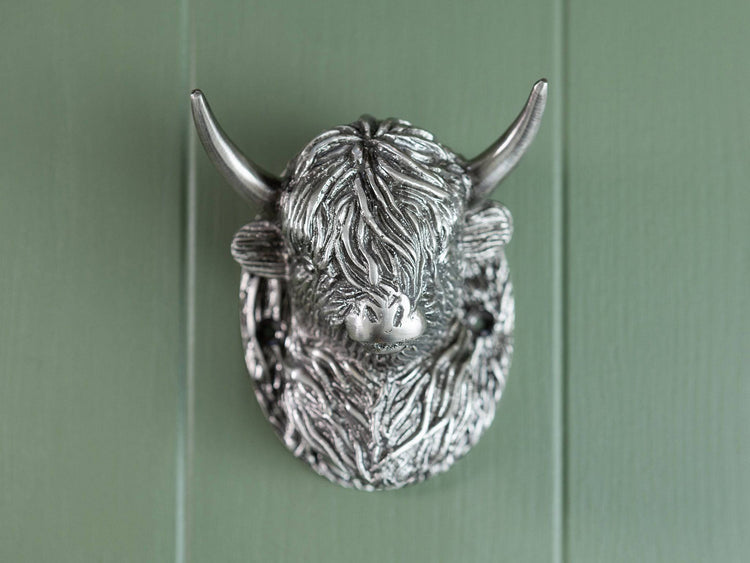 Highland Cow Door Knocker - Pewter Finish - Brass bee