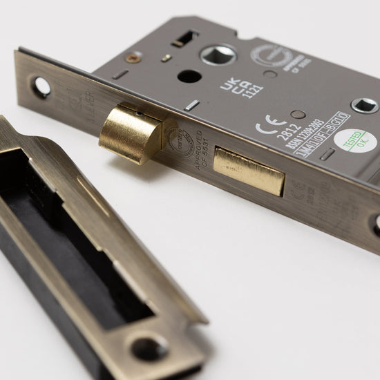 Antique Brass Straight Knurled Lever Handles - Solid Brass - Brass bee